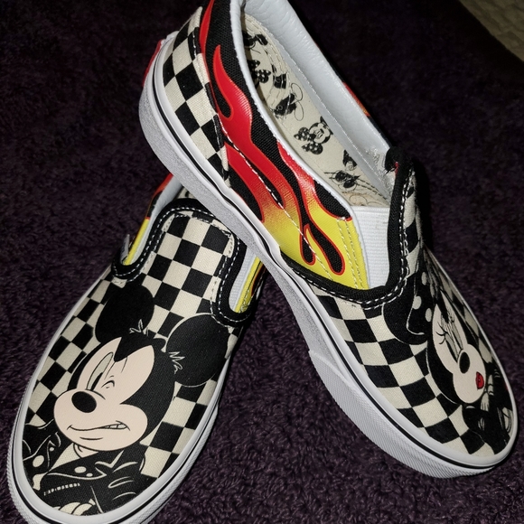 New RARE VHTF DISNEY VANS MICKEY MINNIE Kids Sz. 1.5 UNISEX - Picture 2 of 4